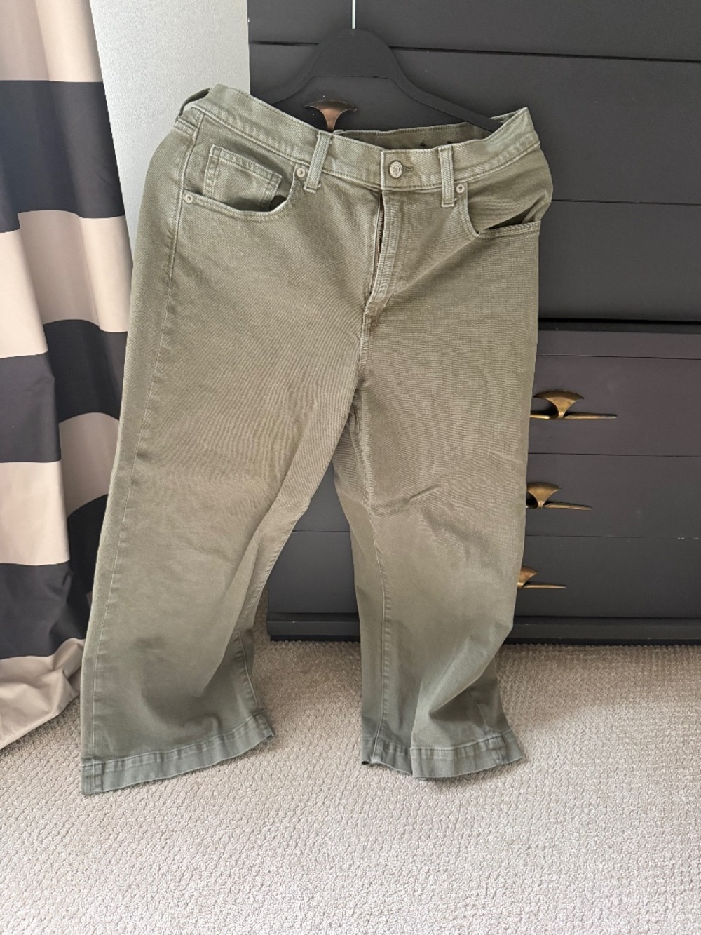 GAP High Rise Wide Leg Crop Jeans Sage Green Size 12/31R